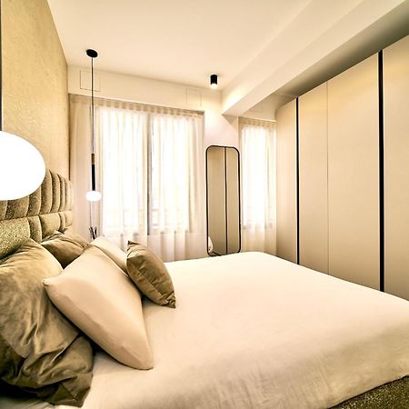 Apartament Picasso Golden House Next To Duomo Mediolan Zewnętrze zdjęcie